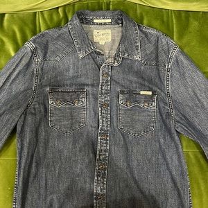 Men’s denim button down. Lucky Brand. Size Medium